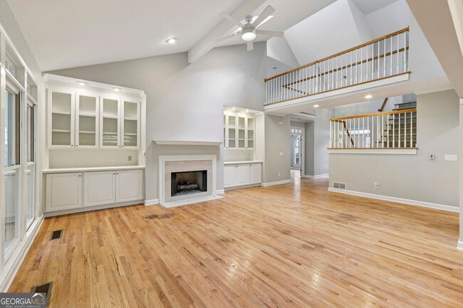 Photo - 3740 Ashford Point