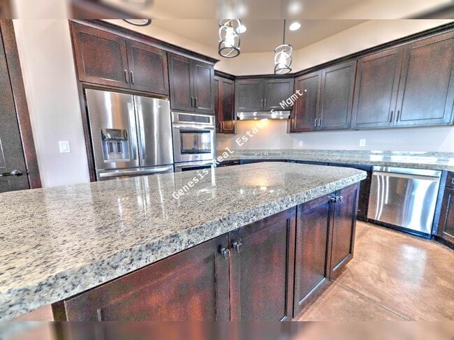 Photo - "Spacious Tucson Retreat with Granite Eleg...