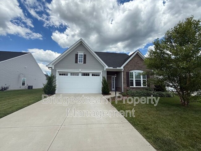 Building Photo - 2194 Schmidt Dr W