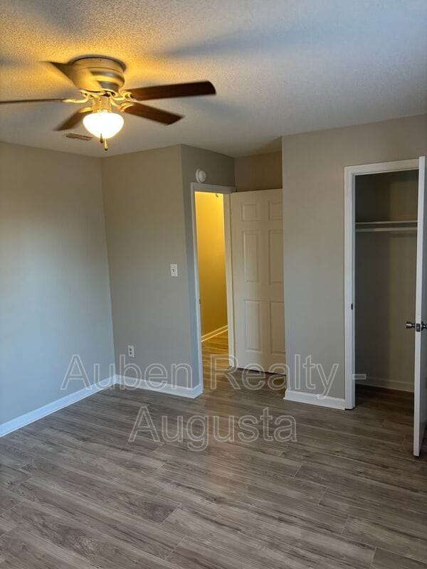 Photo - 2930 Dahlia Dr