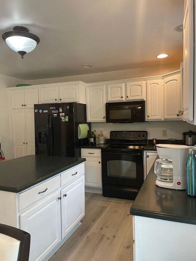 Photo - 3 Bedroom Townhome in Mechanicsburg