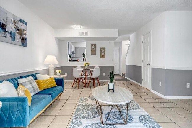 Photo - 111 E 1st St