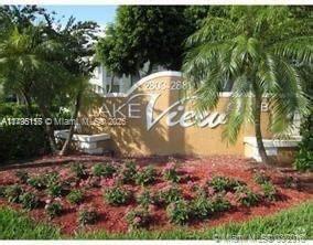 Building Photo - 2881 N Oakland Forest Dr Unit 103 Rental