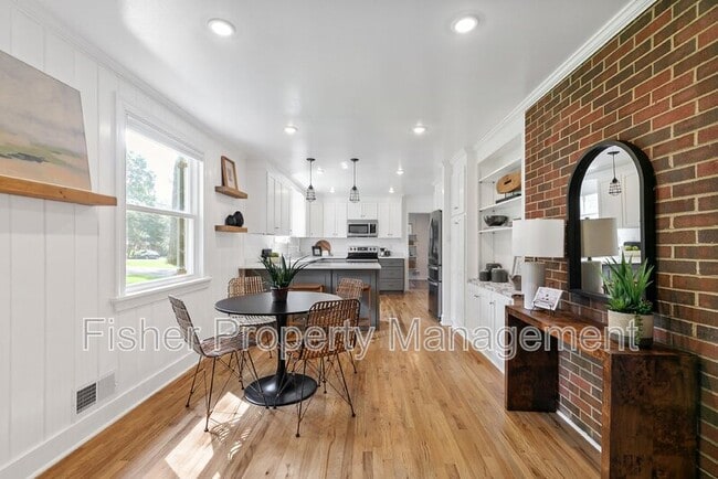 Photo - 3220 Kenmore Rd