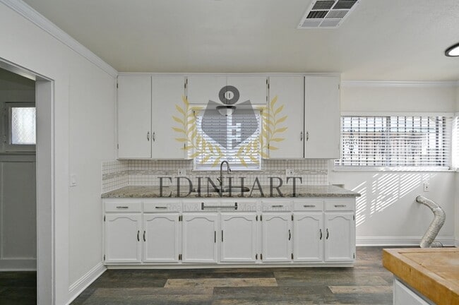 Photo - 630 E Dudley Ave