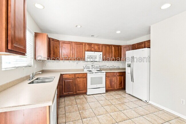 Photo - 5177 Pelican St
