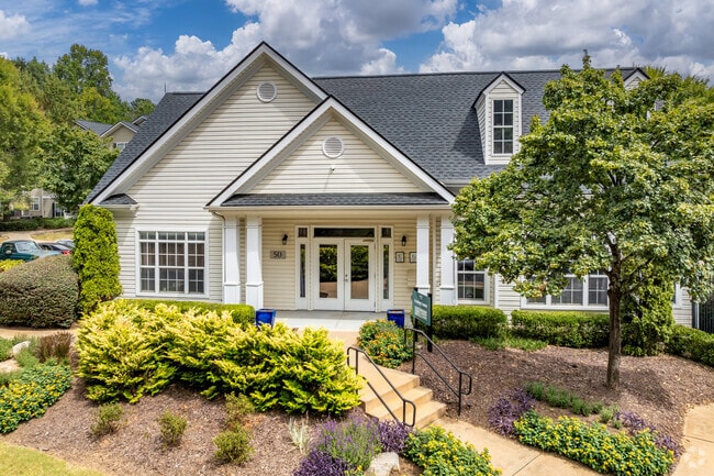 Building Photo - Elme Conyers