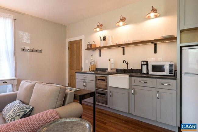 Photo - 829 Belmont Ave Unidad 1A