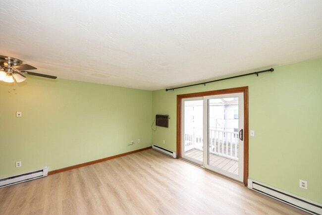 Photo - 15 Houghton St Unidad 9