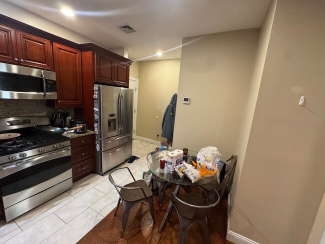 Photo - 422 Monroe St Unit 3