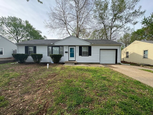 Beautifully Updated Home in Kansas City! - Beautifully Updated Home in Kansas City!