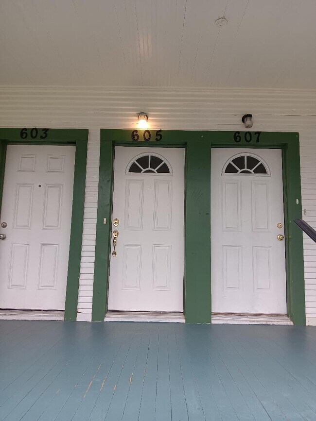 Photo - 603 E Grayson St Apartments Unit 603 E. Grayson st. #605