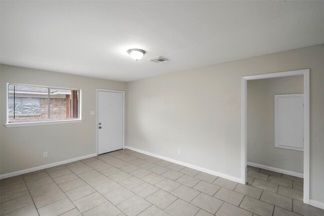 Photo - 803 1/2 Ellena Rd