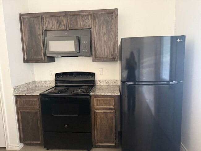 Photo - 1801 Emma Naylor Ct Unit B