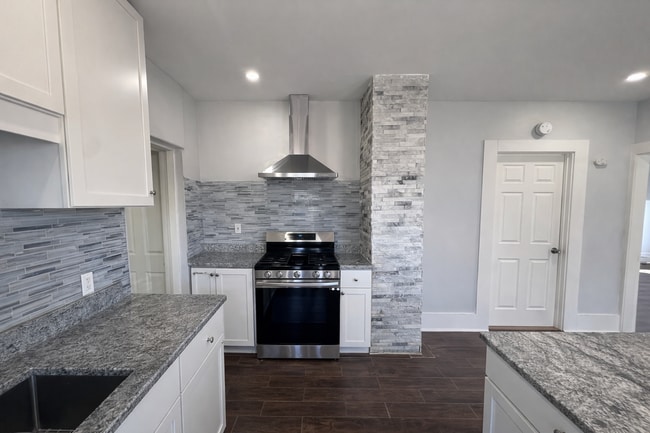 Photo - 17 Franklin St Unit Apartment #3