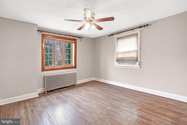 Photo - 32 Cranbury Rd