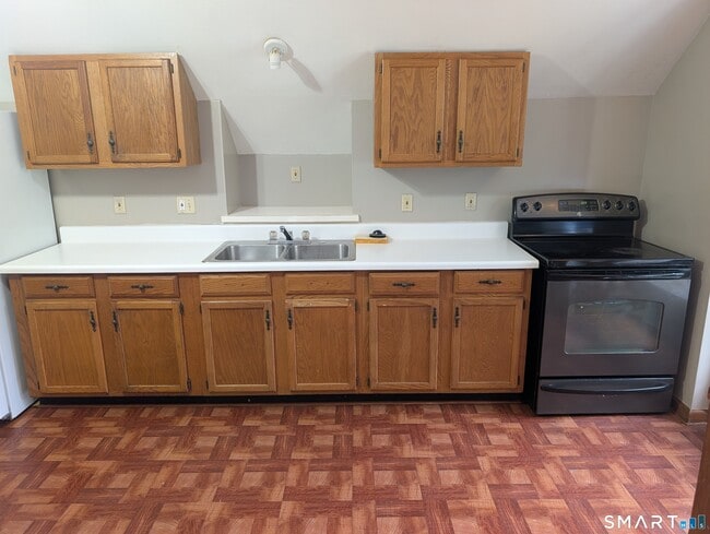 Photo - 226 Hillside Ave Unit 3rd Floor