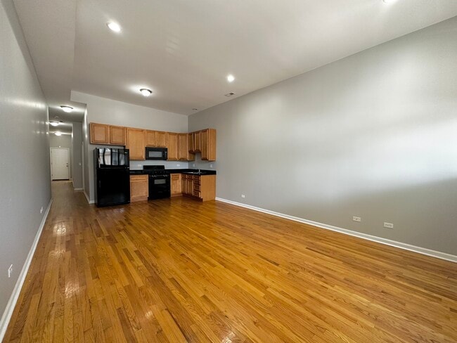 Photo - 2438 N Laramie Ave