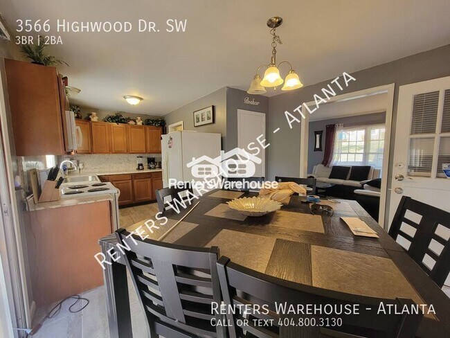 Photo - 3566 Highwood Dr SW