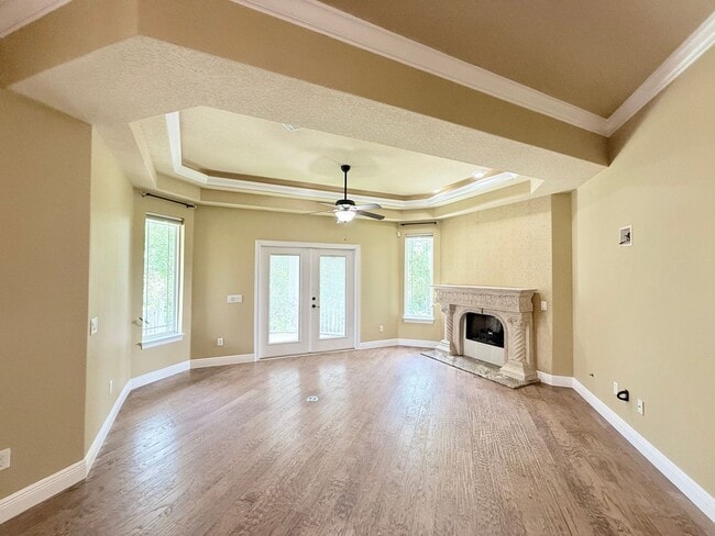 Photo - 2610 Caldwell Cir