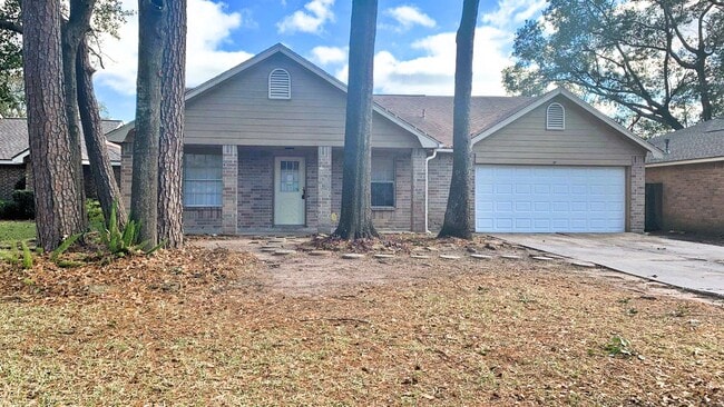 Building Photo - 3730 Village Grove Dr