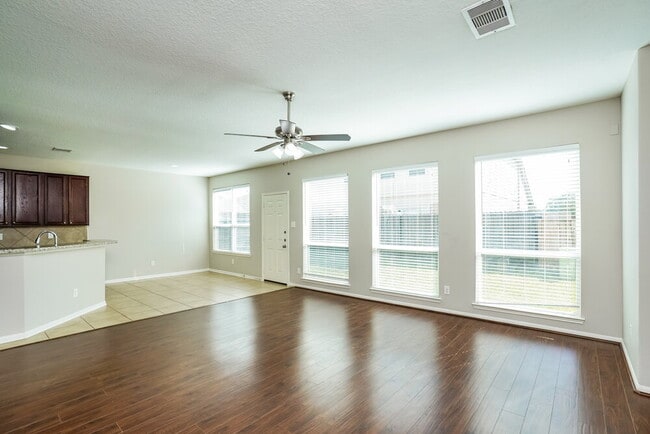 Photo - 4258 Wells Mark Dr