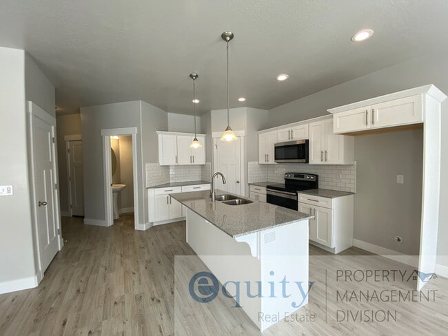 Photo - 16102 S Truss Dr