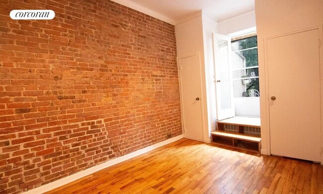 Photo - 310 W 89th St