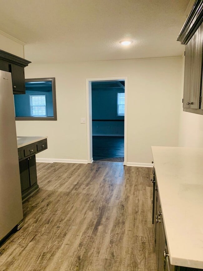 Photo - 106 Ward Ave SW Unidad 1