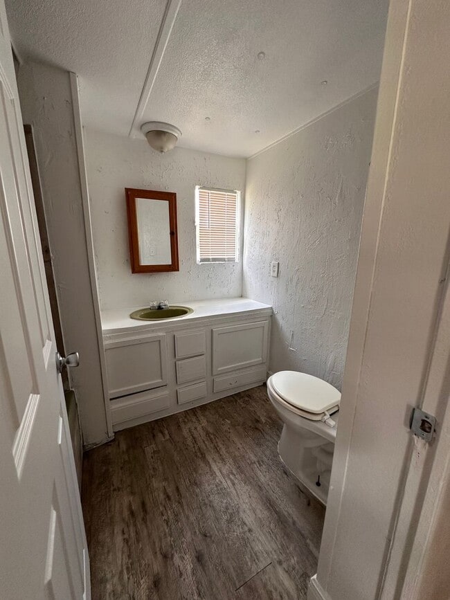 Photo - 2Bed 1Bath Rent To Own in Zephyrhills, FL Unit 23 - MH