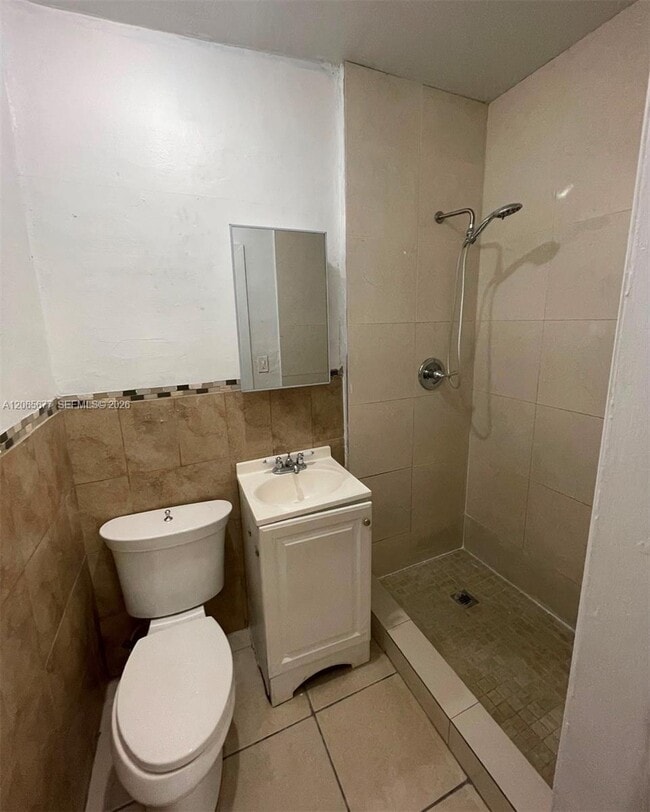 Photo - 120 NE 185th Terrace