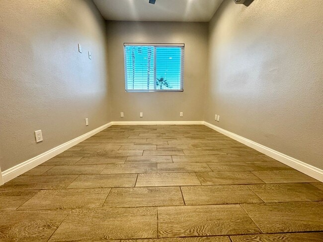 Photo - AVAILABLE NOW! LOVELY Remodeled 1 Bed / 1 Bath duplex in Coachella!