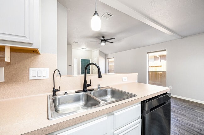 Photo - 18234 Campbellford Dr