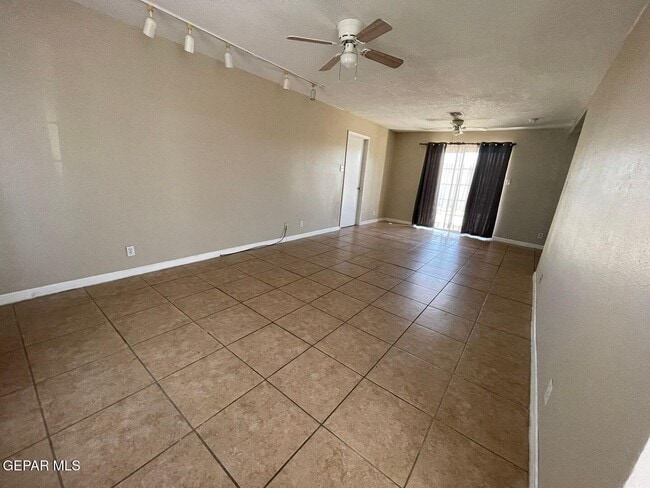 Photo - 7153 Date Tree Ln