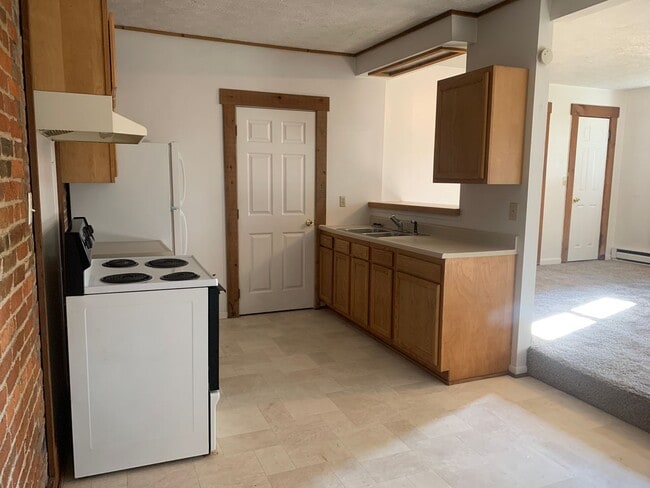 Photo - 763 N Main St Unit 763 Rear