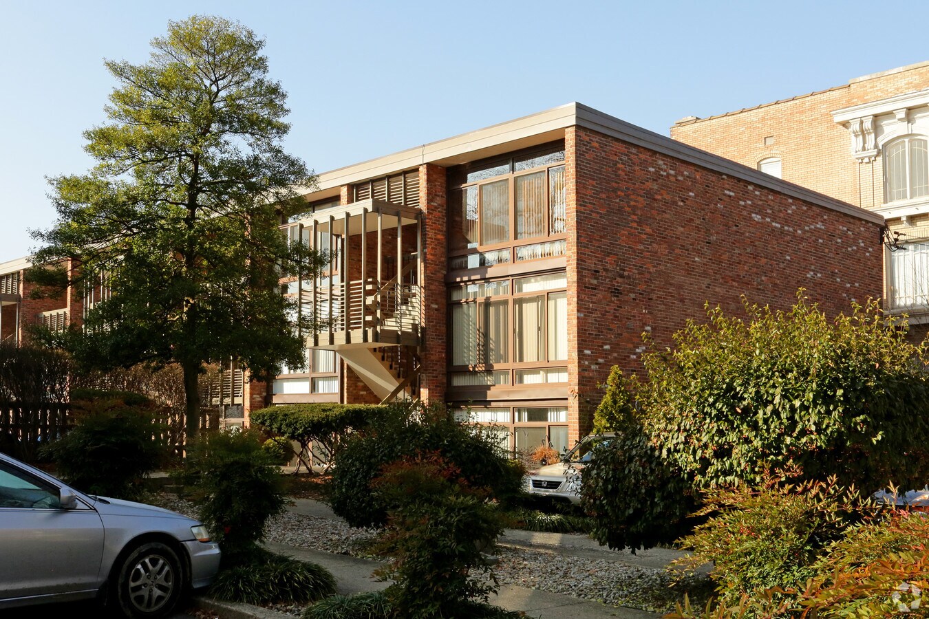 Photo - Cherokee Gardens