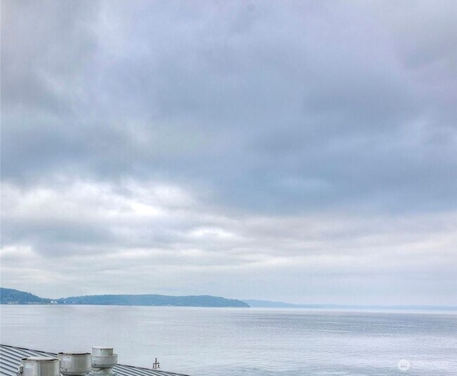 Photo - Ruston area of Tacoma - 2 bed plus den con... Unidad 407