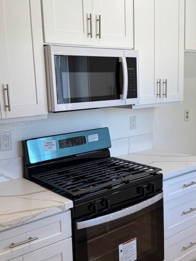 Photo - Newly Remodeled 2 Bedroom in Inglewood!!! Must See! Unit 05