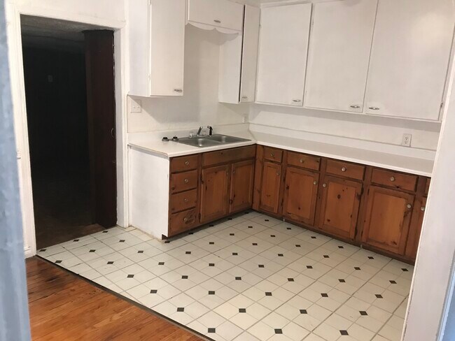 Photo - 3411 NW 27th St