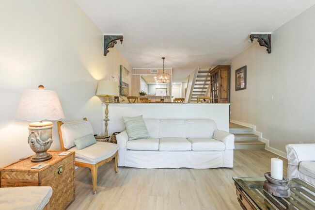 Photo - 623 Bayou Dr