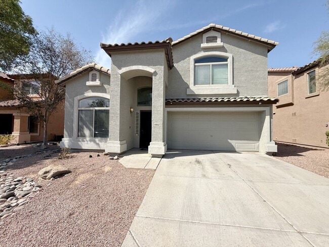 4802 W Fawn Dr