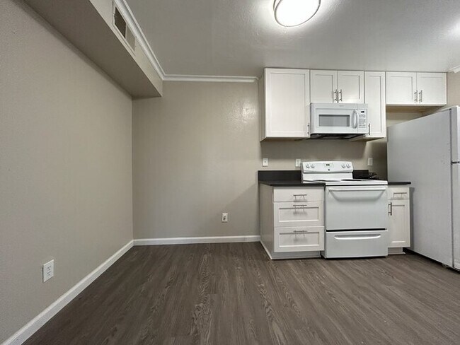 Photo - Beautiful Updated 1 Bedroom 1 Bathroom For Rent in Natomas!