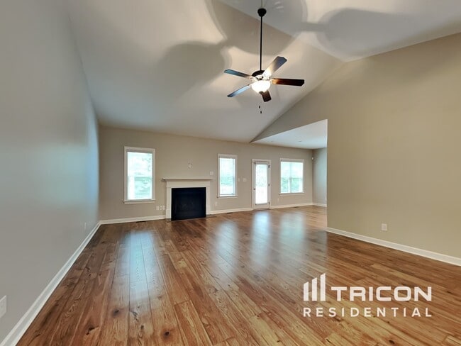 Photo - 189 Crystal Creek Dr