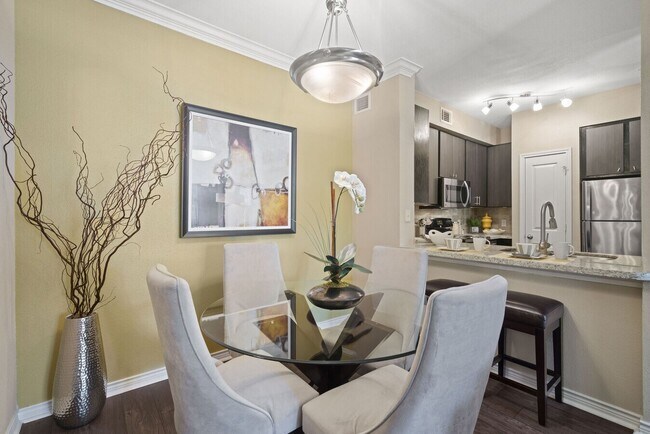 Photo - Comfort, Style & $500 Off Your First Month Unidad SDASE