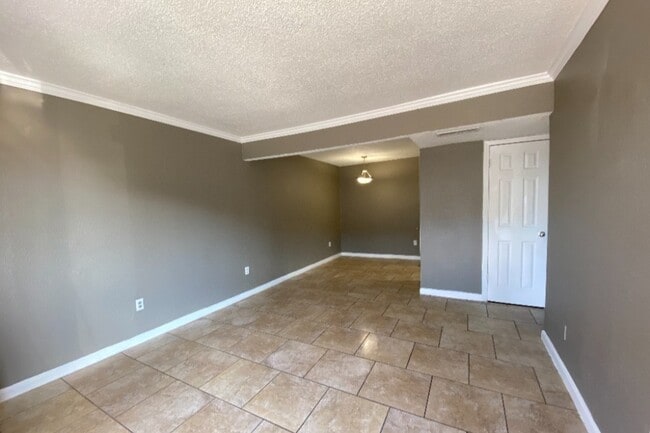 Photo - Spanish Cove Apartments