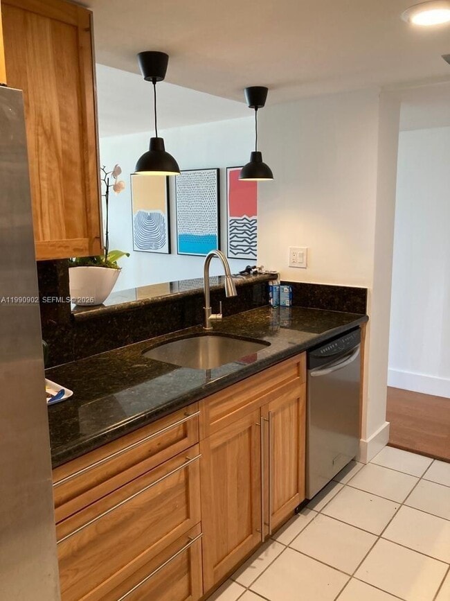 Photo - 1717 N Bayshore Dr Unit A-1953