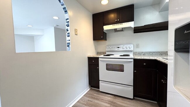 Photo - 215 N Wild Olive Ave Unit 1