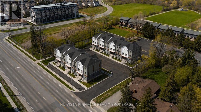 Photo - 1208 Fanshawe Park Rd E