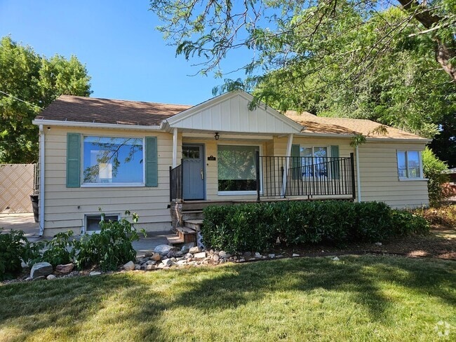 Building Photo - Beautiful 4 Bedroom/2 Bathroom in Bountiful Rental