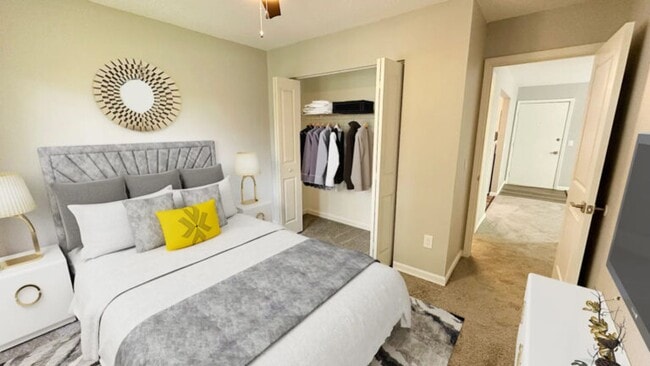 Photo - Peppertree Apartments